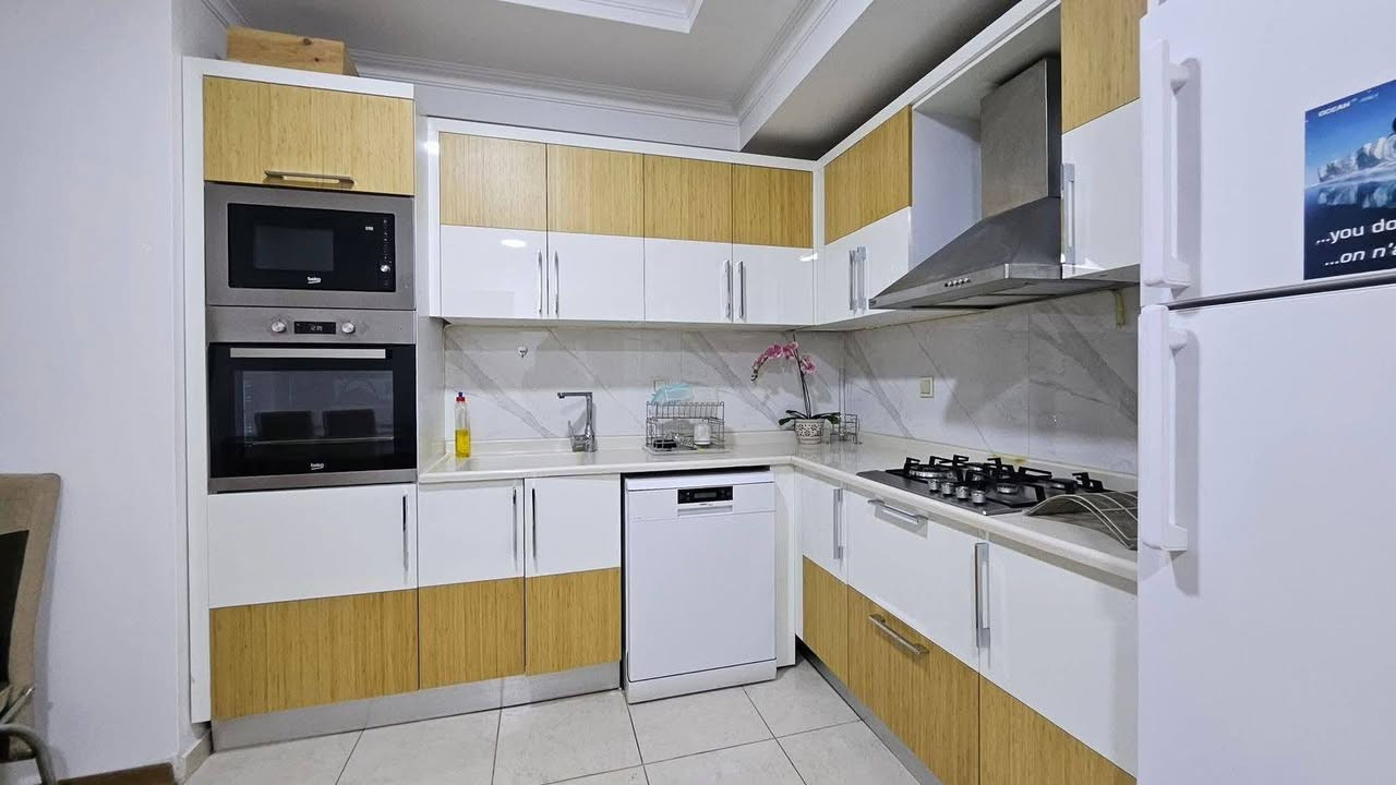 شقة الايجار في رويا تاورز غرفة و صالة مفروش طابق ١٧ مساحة ٩٠ م واجيهة حديقة 
*********** أربيل, العراق
