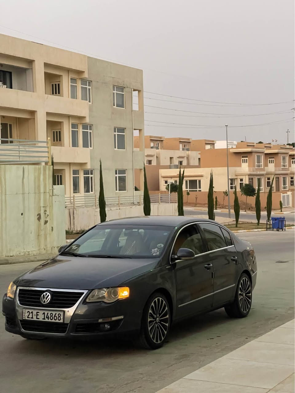 پاسات ٢٠١٠ خەلیجی مەکینە ١٤ تۆربۆ گێڕ و مەکینەی بەشەرت تەبرید و تەقەو ڕەقەو هەموو شتێکی بەشەرت سەنەوی تا ٢٠٣٠ تازەیە سەیارەکە دینار مەسرەفی تیا نیە سەیارەک فول مواسەفاتە بەس سلاید نیە دو پارچەو پەڵەیەکی بۆیاخە لەسەر ساخی بەس پەمپە بێ ناوگرتن و دەعم
بۆ پەیوەندی
***********
ڤایبەر و واتساپی لەسەرە السليمانية, العراق
