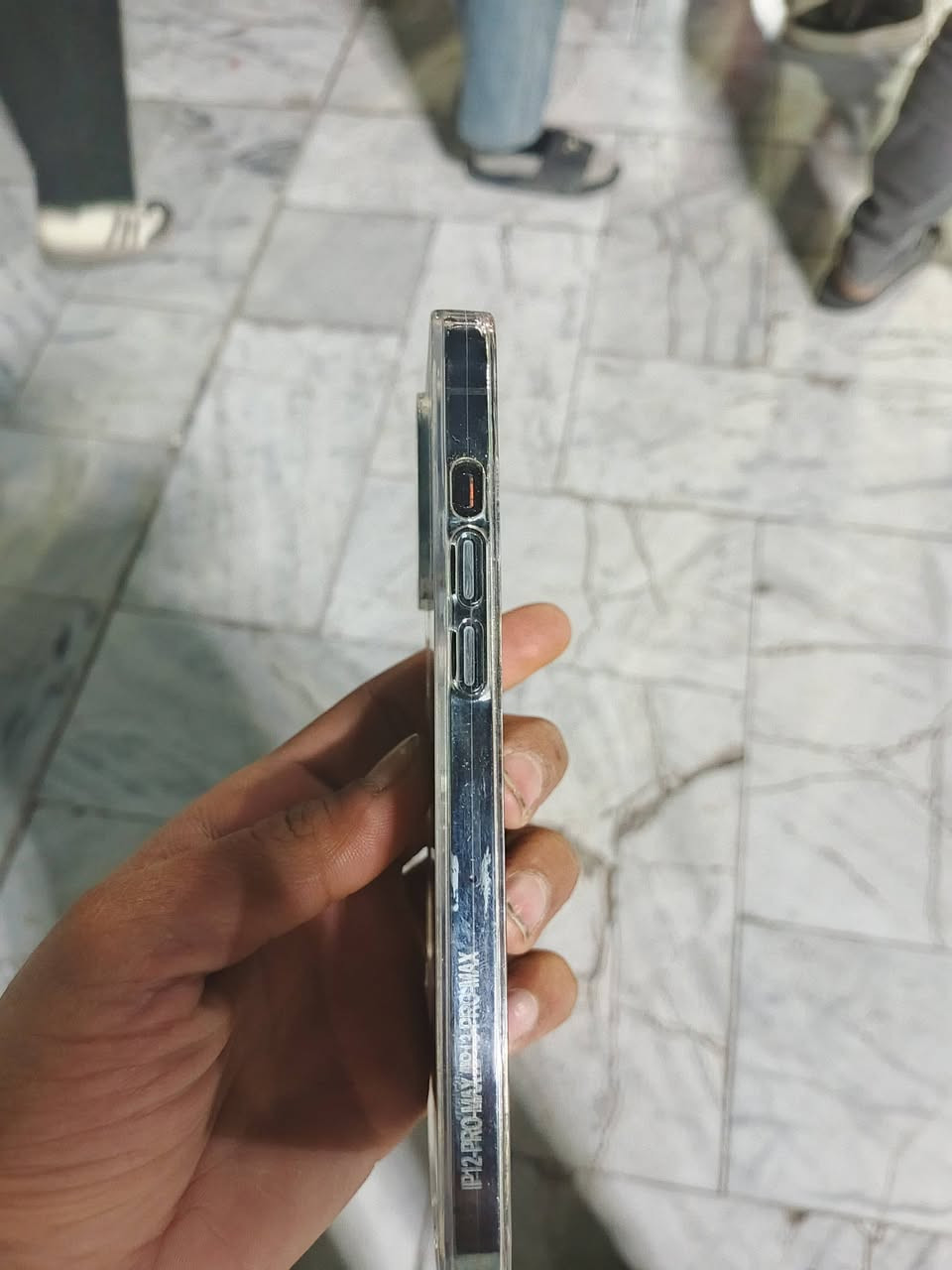 سلام عليكم ايفون 12 برو ماكس 
للبيع مبدل شاشه اصليه وبطاريه 
السعر 300 وبي مجال رقم الهاتف *********** بي بس وتساب
