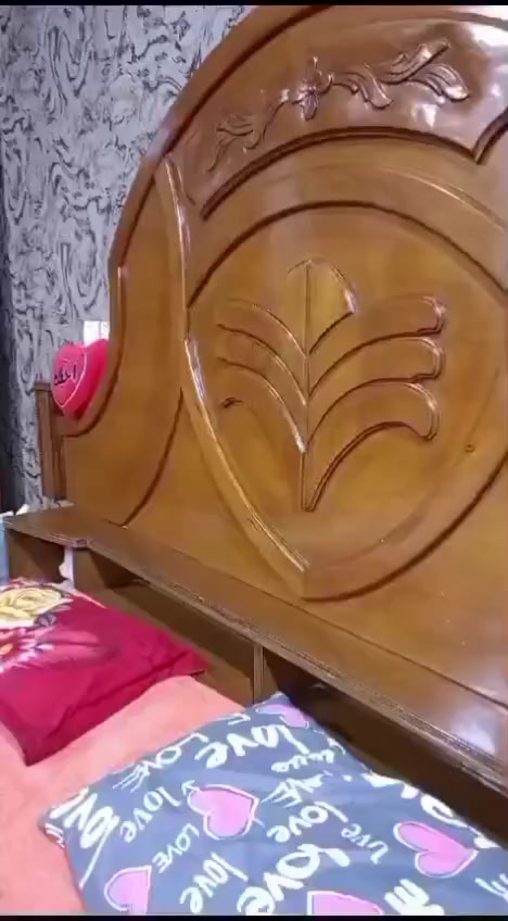 غرفة للبيع صاج تسكام السعر مليون و400 وبيهة مجال العنوان شط العرب ***********
