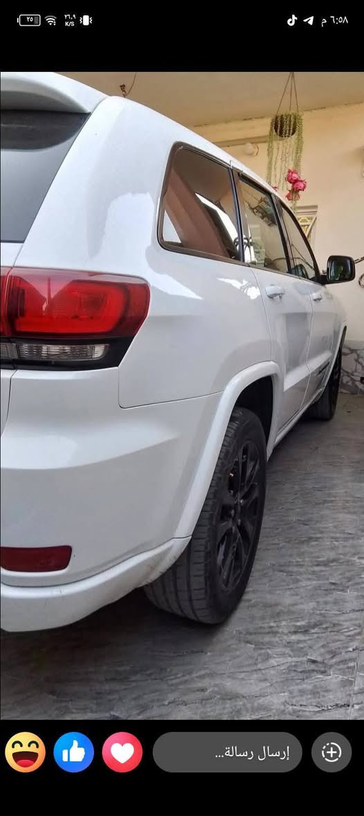 السلام عليكم 
Jeep Grand CHEROKE Laredo للبيع 
موديل 2018

رقم بغداد الدولي وارد امريكي حادث جاملغ وبنيد بدون دواخل 
فول مواصفات من عده فتحه
 صندوق كهرباء
التحكم علا المنحدرات 
شاشه تدعم ابل كاربلي 
كامره 
بصمه مستشعر وقوف
تدفئه تبريد للمقاعد 
تشغيل عن بعد 
رادارات 
مصابيح زينون
مانع انزلاق 
مقاعد تدليك 
4x4
السياره جديده بمعنه الكلمه العنوان بابل الحصوه 
لمعرفه السعر اتصل علا *********** او***********

