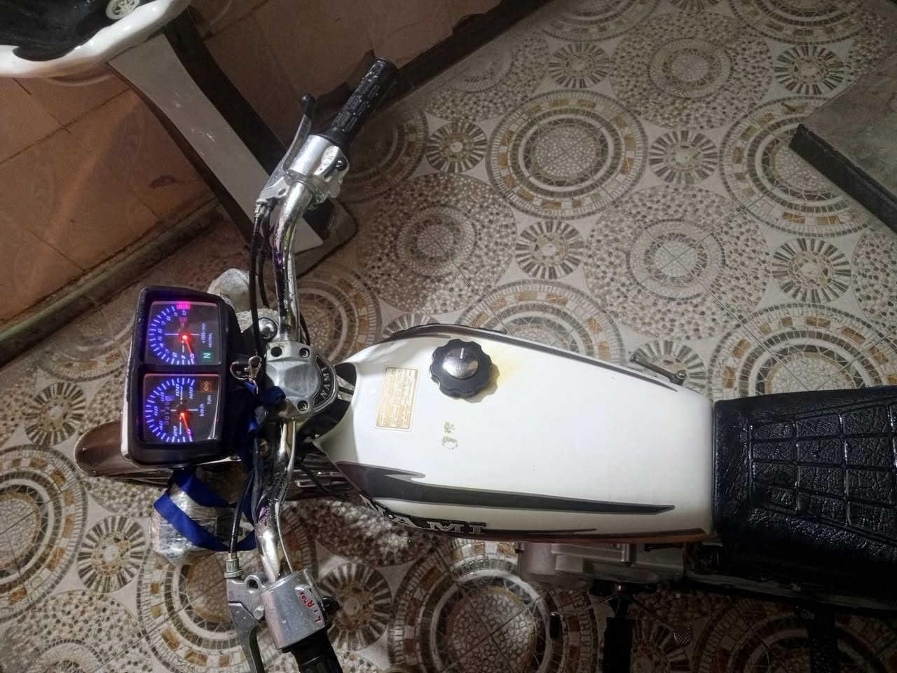 السلام عليكم دراجه ناما 2021
رقم بصره بسمي الدراجه تعمير 2026
الدراجه مبدلين بيها ولفات فقط كهربائيات شغاله رقم بصره 
عنواني بصره زبير سعر 1750
رقم ***********
