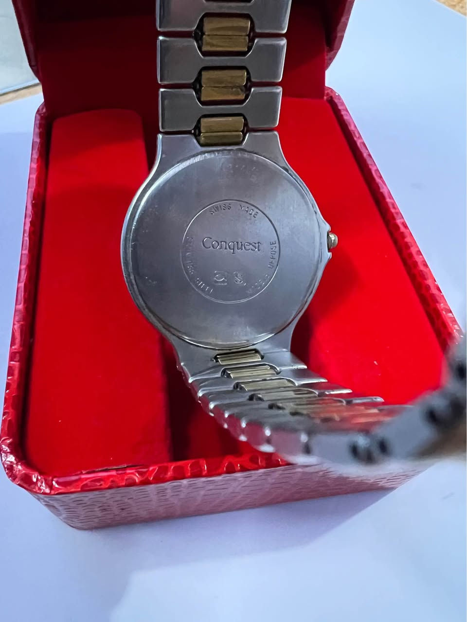 ساعة لونجين كونكويست (Longines Conquest)
فنتج صناعه الثمانينات 
القطر 33ونص 
الحركه كوارتز (بطاريه)
النظافه ممتاز جداً كالجديد
السعر 230دولار وبيه مجال بسيط للتواصل عبر الخاص بغداد, العراق


**إذا كنت صاحب هذا الإعلان وتريد حذفه لأي سبب، رجاءا أرسل رسالة إلى الدعم الفني**