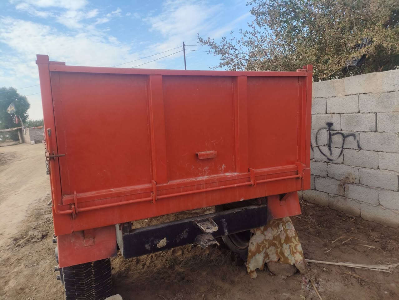 للبيع 
عربانه ما مشتغله صفر بعدهي شرط زلغ ما بيه مكاني ذي قار السعر (مليونين) للمعلومه ماخذه اكثر من هذا السعر بهواي  
رقم الهاتف اتصال فقط ***********
