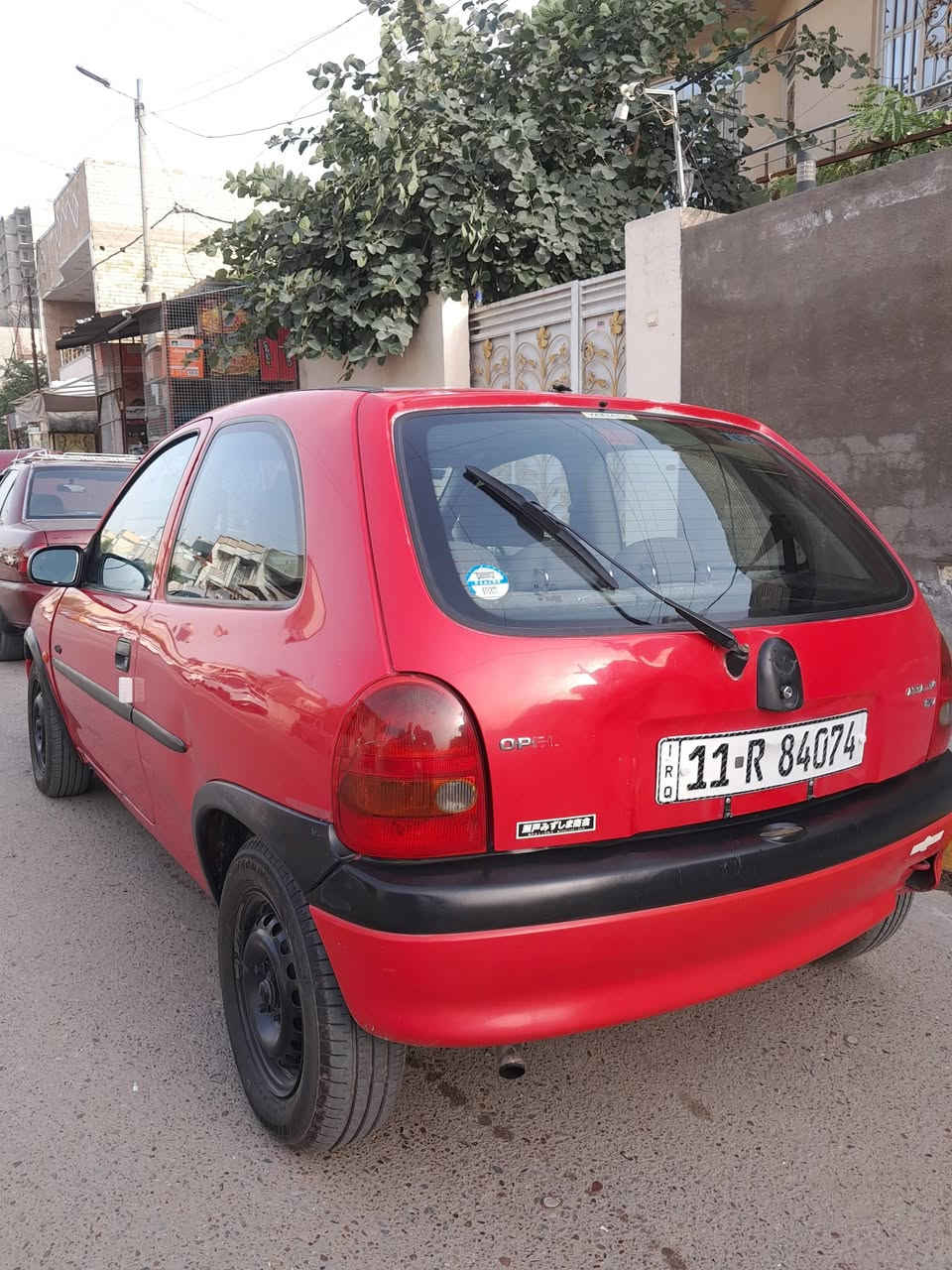 للبيع اوبل ڤيتا الماني 🇩🇪 تك باب موديل 1997 رقم بغداد الانكليزي بأسمي سنويه 2030  كير اوتماتيك محرك 1600 وارد خليجي تبريد ابلادي السياره على وضع الشركه لاضريه ولا قطره صبغ حداديه وكهربائيات وسنتر لوك كله شغال ابلاديي تخم تاير
كير ومكينه مكفولات  
السعر. 43 وبيها مجال بسيط
الرقم. ***********
العنوان.  بغداد حي العدل شارع الربيع
