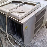 مكيف 2طن منعرف عطل ماله نبيع على وضعه سعر 160 يشتغل بس البروده قليله /...