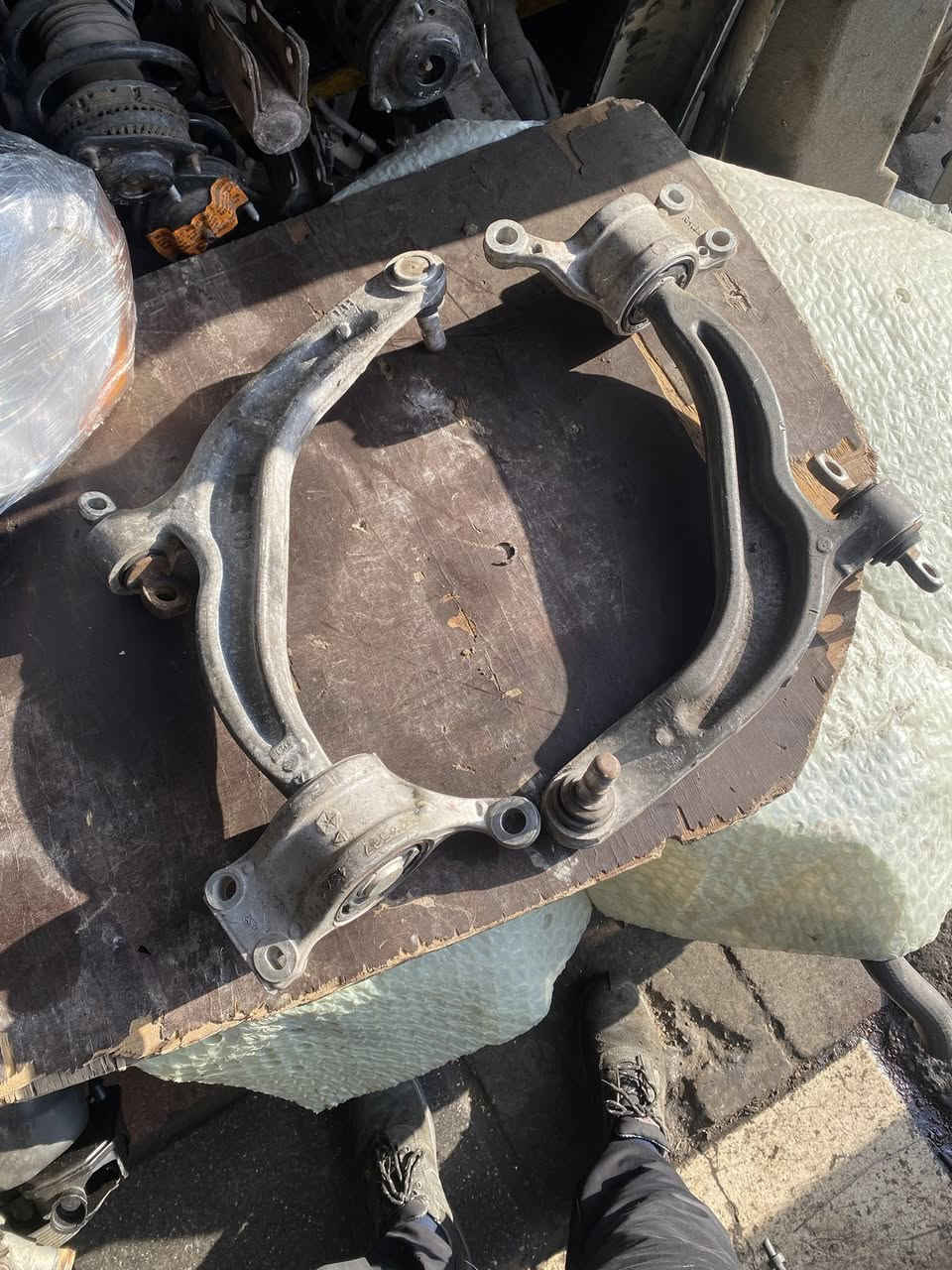 السلام عليكم
غراض باسفيكا 
زوج دبلات امامي مع السطاب اكسل 
طبلات امامية زوج 
يده كير مع كنترول تبريد 
براكيت امامي + خلفي 
الغراض وارد امريكي 
العنوان 📍: بغداد الطالبية مقابل بدالة 14 تموز 
للاستفسار على هذا الرقم:***********/***********
