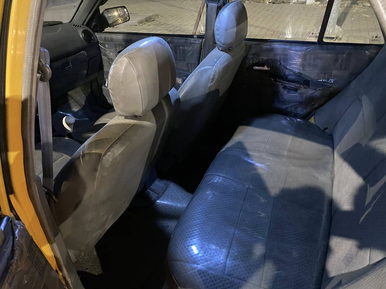 السلام وعليكم 
سايبا 2012 للبيع 
تدفئه تبريد شغال 
رقم الجديد مصفره هيئه وغرامه 
تحويل ثانيً يوم  
السعر 30 وبيها مجال حك الجيه 
***********
