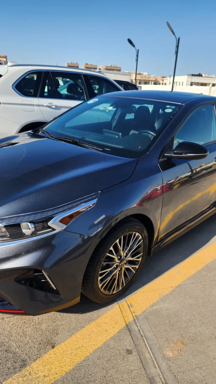 السلام عليكم
كيا فورتي GT Line موديل 2024
 • الممشى: 22 ألف
 • رقم: أربيل
 • بدون صبغ باستثناء الدوسة جهة السايق
 • توجد رصعات بسيطة بالقمارة بسبب النقل وترجع على البارد (بسيطة جداً)

السعر: 15,700 دولار
وبيها مجال بسيط

العنوان: أربيل
ملاحظة: غير متواجدة على الفيسبوك

📞 ***********
