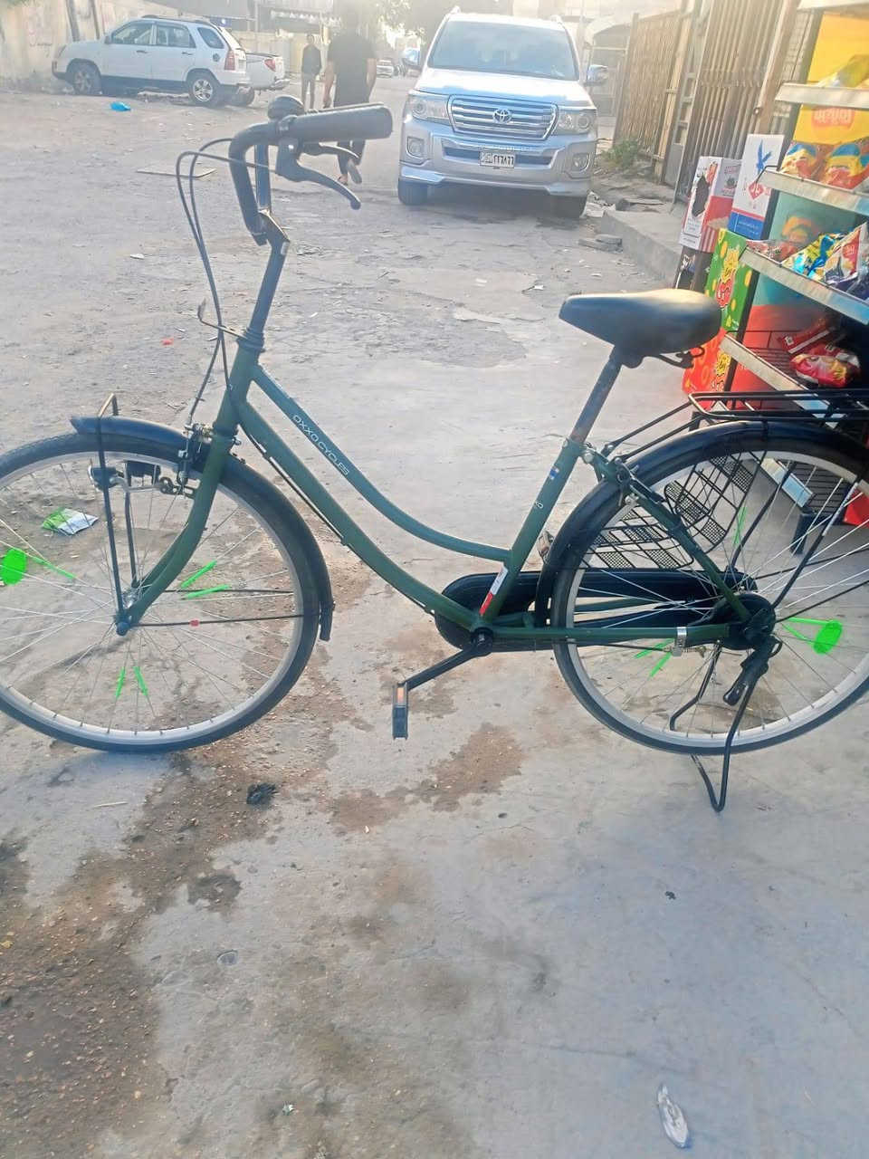 بطه للبيع حجم 26 مامستعمل قليل سعره 130 وبي مجال ***********
