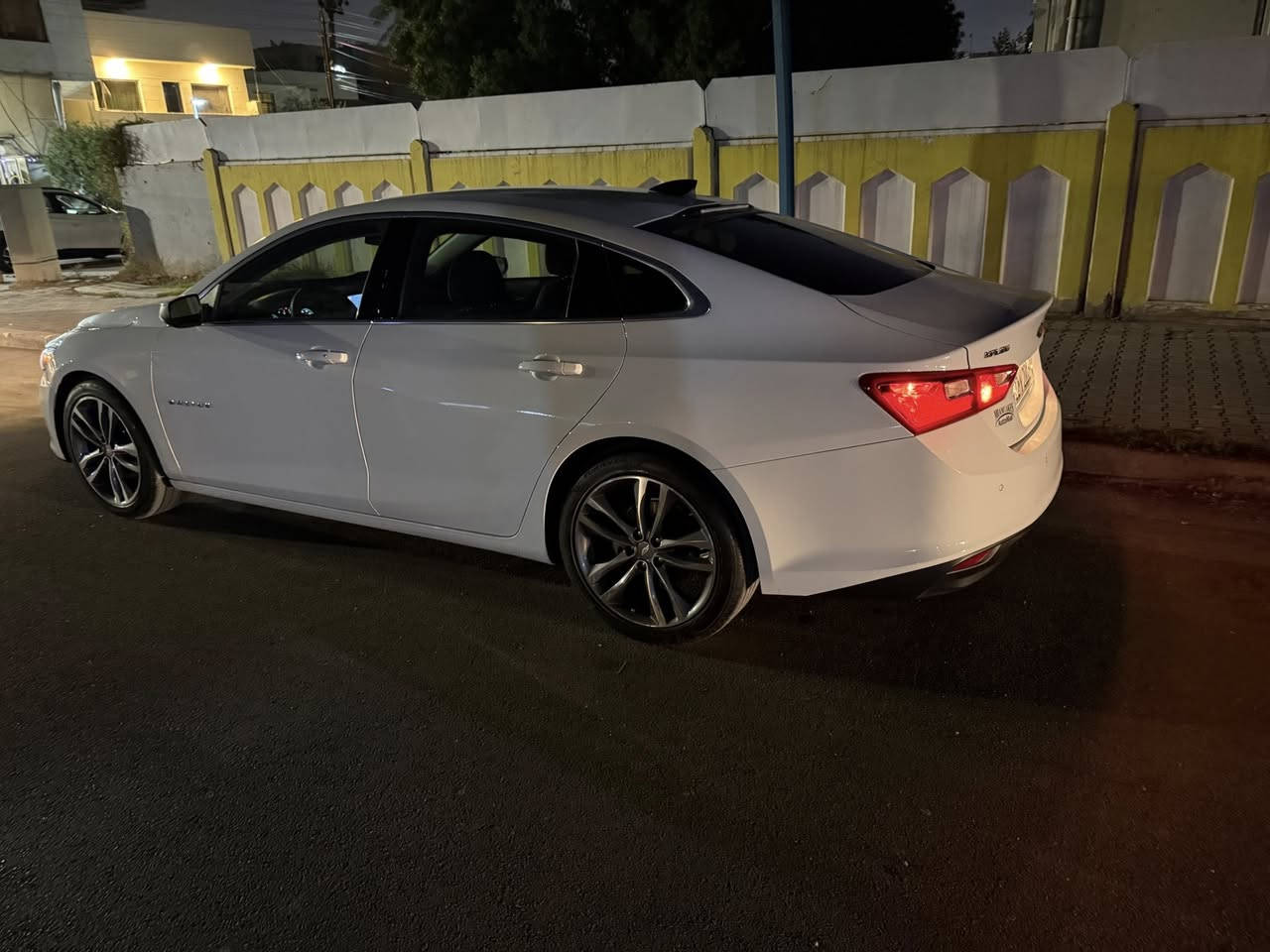 ماليبو موديل 24  ls ماشيه 12 الف للبيع *********** السياره
