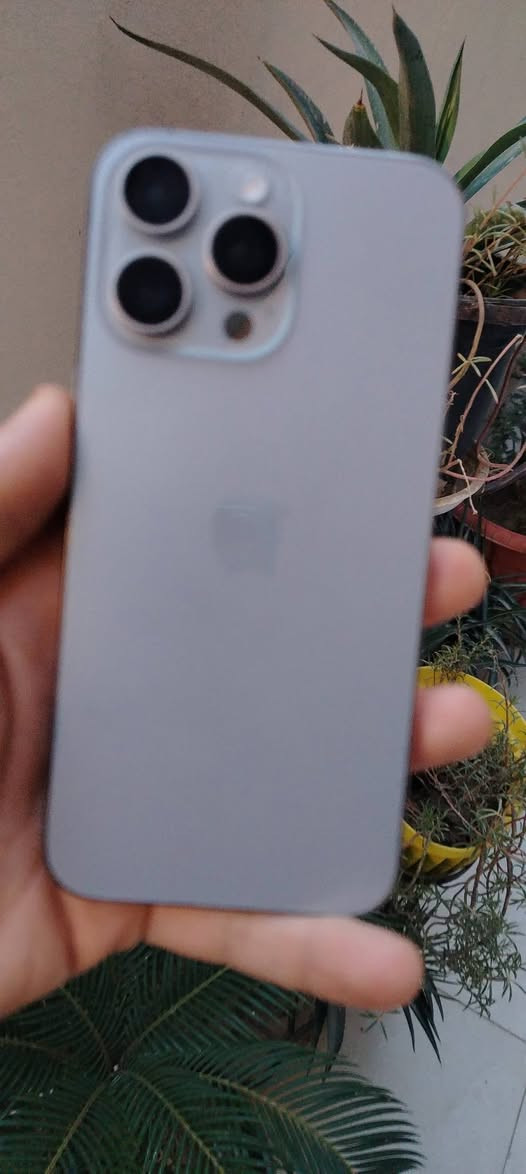 سلام عليكم 15 بروماكس
مبدل شاشه  بطاريه87  ذاكرته256
سعره675  نهايته مابي عمله بغداد  مابي ملحقات
***********
