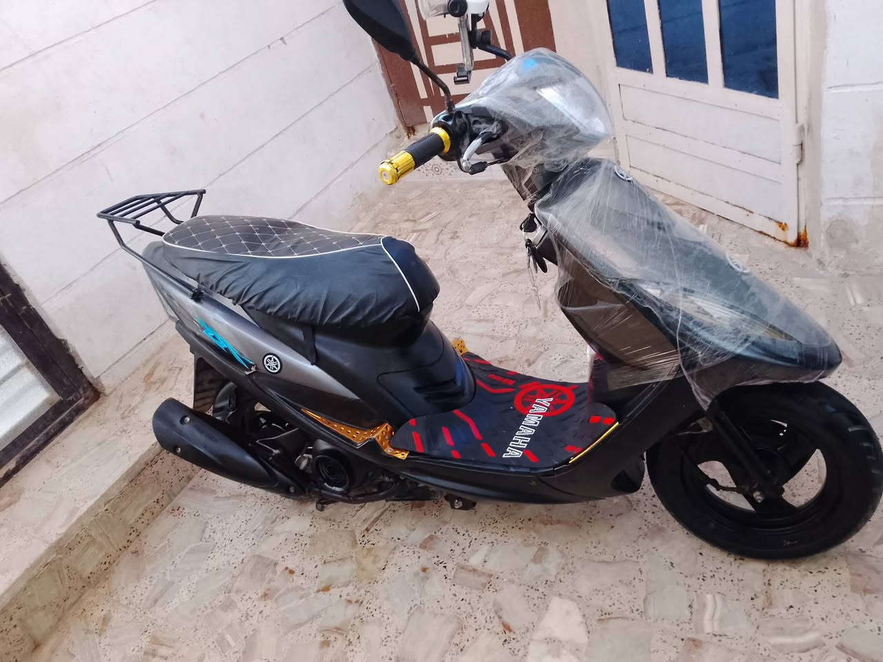 دراجه ماكس عدله جديده بعدها بملامحهة وماطالع بيها نضافه شوفت عينك جيس الدراجه كلها كفاله مكينه ما مفتوحه مكفوله تخبل شلعتهة كلش تخبل لايتات امامي خلفي اشاير كلشي شغال دراجه فول الفول سعرهة مليون و 100 مو فلوسها بس لان محتاج  مكاني المطيحه رقمي ***********
