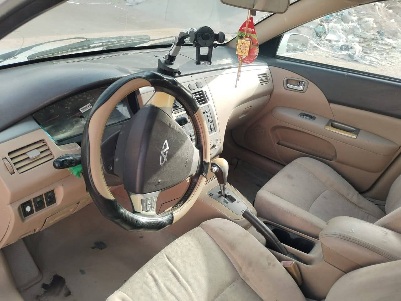 السلام عليكم
شيري A5 سياره مديل 2013
مكينه جديده  
كير بي ضعف ماعرف سببه شنو
مشروع وطني راعيهه بلبصره 
مصفره غرامات 
تبريد خلفي امامي ثلج 
حداده حلوه 
تخم تاير جديد 
سياره كلش جديده كلهه ع البلاد / السعر 40 وبيهه مجال وذا اكو مراوس هم ترهم 
/العنوان البصره الزبير 
هاتف: ***********
