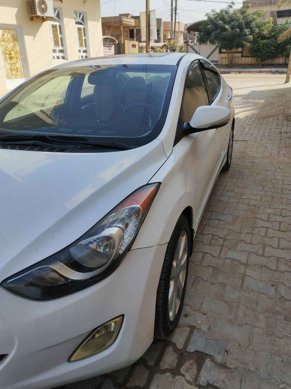 السلام عليكم النترا للبيع امريكي 2013 رقم بغداد دولي فول موصفات عدا البصمة
ويل كب 17 اربع دسك كامره حساس فتحه سلايت كشنات تدفئة حتى الخلفي محرك 1800 تبريد ثلج مانع انزلاق بيها مواصفات حلوه مثبة سرعة كشن السايق كهربائي ليبل واحد حادثها البنيد سطحي مبدل والقديم موجود  
وبيها صبغ جنطه وجملغات الخلفيه بدون معجون اثر شخوط باب السايق بي بارد
والباقي مكفول شاصي لغود الحوض
السعر 103 وبيها مجال قليل 
للاستفسار اكثر ***********
