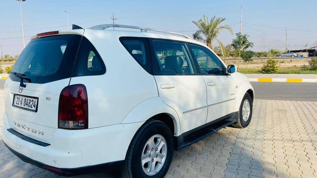 سانك يونك ركستون موديل ٢٠١١
سياره مكفوله من ضربه والبارد والصبغ كشنات جلد ٧راكب تبريد قطعتين فتحه سقف تحكم ستيرن شاشه تاب جديده  تخم تايرات جديده كير مكينه مارسدس خراطيم ٣٢٠ بلاد  طابوكه جديده قبل اسبوع شاده تبريد ثلج مري شفط حساسات خلفيه رقم سليمانيه رقم دولي سنويه تنتهي ب٢٧

مكان السياره واسط  قضاء الحي ***********
سعر ١١٥ وبيه مجال
