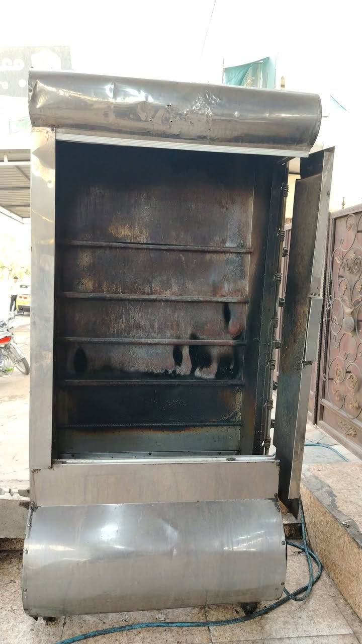 غراض مطعم شويا فحم + محشي موجود + ميزه مقبلات  رقمي ***********
