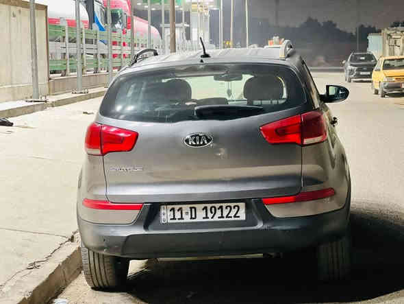 السلام عليكم سياره سبورتنج موديل 16
حادث موجود سنور سياره امريكي 
سنويه جديده السياره بأسمي تحويل 
السياره خير من الله مكينه وكير كفاله
مكفوله لغود وشواصي  
تبريد جاهز السياره جاهزه ربع دينار متصرف 
مواصفاتها فول ماعدا الفتحه 
السعر 127 وبيها مجال حك الجيه 
الرقم *********** .. الخاص مغلق ..
