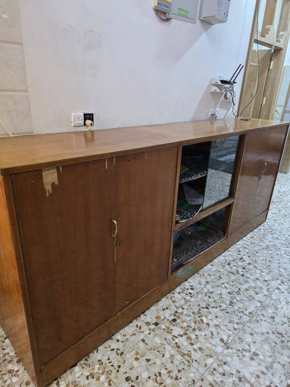 مكلف بالنشر....
بوفيه للبيع نضافه ٨٠ بالميه عرض ثلاث امتار 
للاستفسار الاتصال ع هذا الرقم ***********
او مراسلة الصفحه .السعر ٢٠٠ الف
