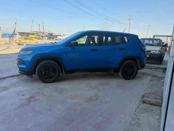 السلام عليكم جيب كومباس 2022 للبيع فقط ما اراوس 

 مكملة بدون نقص 
محرك ٢٤٠٠ 
بصمة تشغيل وابواب
رادار ونقطة عمياء
كاميرا خلفية
تحديد مسار 
تبريد قطعتين 
شاشة جبيرة كاربلي
كشنات جلد 
ماشية ٣٠ الف ميل
محرك گير كفالة
رايدها 155$ وبيها مجال جية
السيارة نظيفة واحلى من الصور
مكان بغداد 
*********** بغداد
