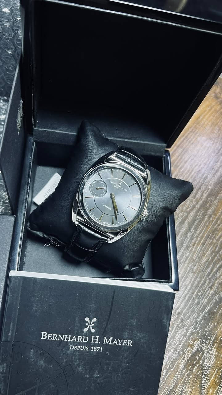 بيرنارد اج ماير جديد شمع غير مستخدم مع كافه المرفقات الساعه مزاد اعلى سعر ابيع


**إذا كنت صاحب هذا الإعلان وتريد حذفه لأي سبب، رجاءا أرسل رسالة إلى الدعم الفني**