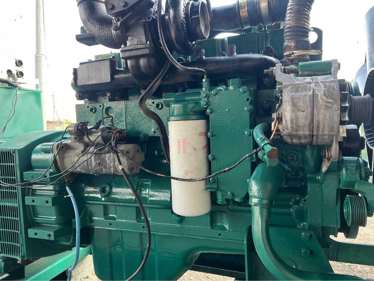 بسم لله الرحمان الرحيم
موليده ي كه كه مينزي ١١٤ شه ش بستوني سوپه ر  به ريتاني مه كينه ي نه كراوه ٢١٥كه يڤي  موليده كه زور زور خاوينه هيج دوكه لي نيه  مالي دوسته كي مشته رييه تكايه تيلكات
***********
*********** دخان, السليمانية
