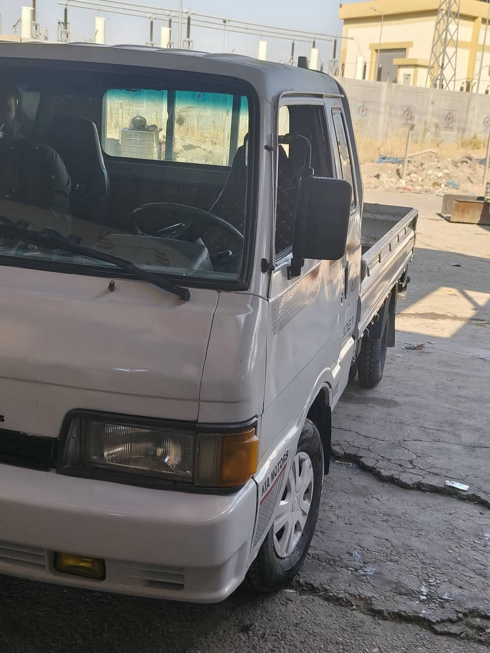 السلام عليكم كيا بنكو موديل 94 للبيع سنويه ل 28 محرك شرط كله ب شرط الف ما تصرف عليها رقم انكليزي مداور ثاني يوم وين عشاق البنكو ينورونا  رقم السياره صلاح الدين اتصل وادلل ***********
