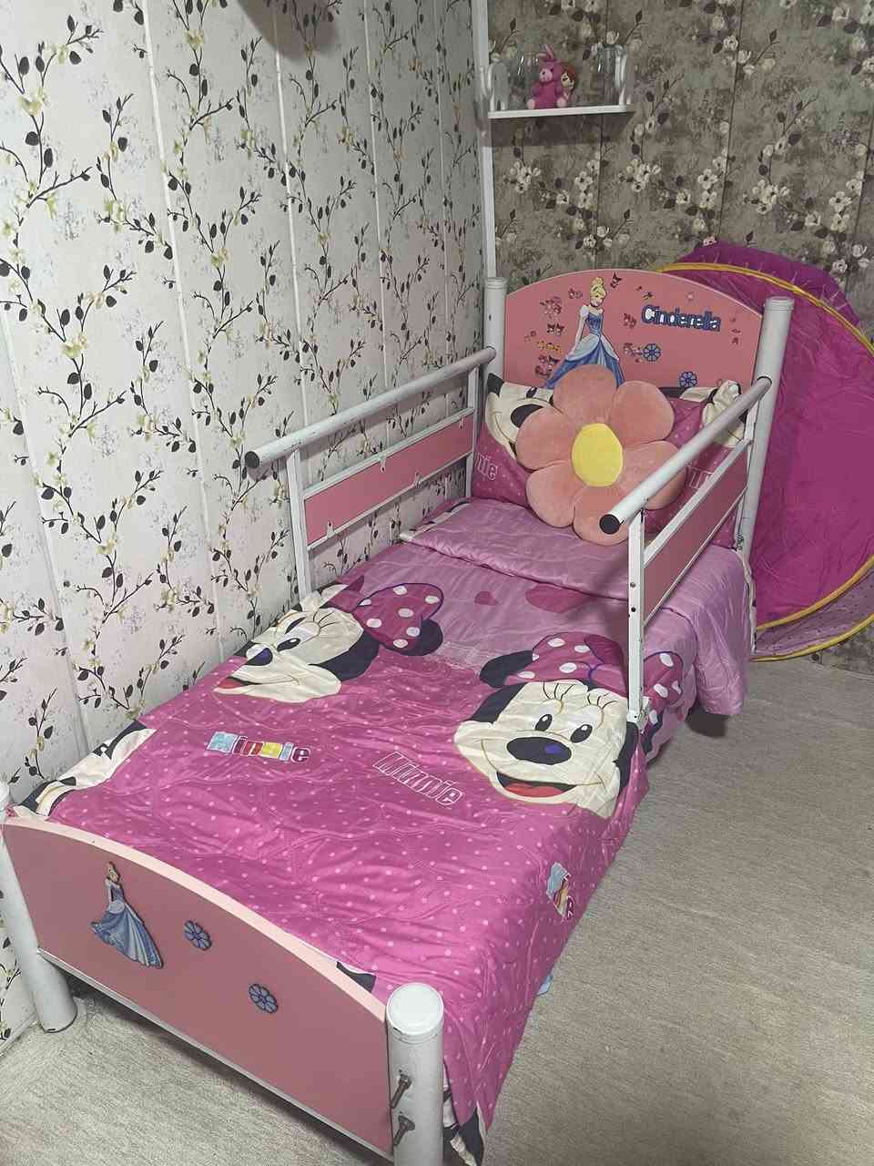 جرابي أطفال الزرقه من عمر سنه إلى 6سنوات حديد اصلي مع دوشك مكفوله من كسر والعيب سعر 35 مأخذها ب 105

الورديه كبيره من عمر ٥ سنوات إلى ١٢ سنه مع دوشك سعر 45 آلف مآخذها ب١٤٠ تكدر تتاكد من أسعار 

المكان بغداد صالحيه قرب قناة العراقيه خلف مستشفى ابن بيطار تواصل 
***********  واتساب
***********
