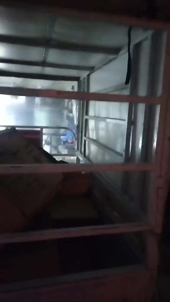 السلام عليكم ورحمة الله وبركاته  محجر كامل مال ستوته نظيف للبيع مكاني كورسات سعر ١٧٠الف وبي مجال الجادر ويا


**إذا كنت صاحب هذا الإعلان وتريد حذفه لأي سبب، رجاءا أرسل رسالة إلى الدعم الفني**