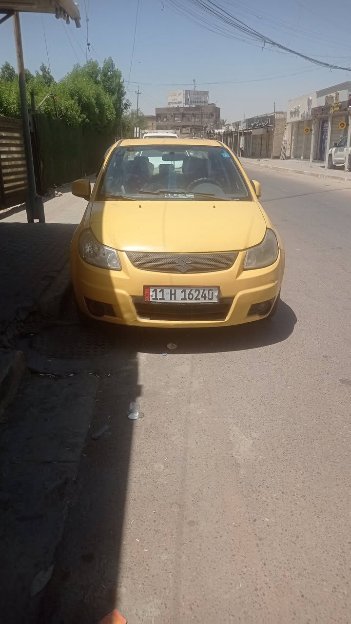 السلام عليكم للبيع سيارة سوزوكي sx4موديل2011وارد أمريكي بأسمي مصفره هيئه وغرامات بدون حادث گير عادي السعر 45وبيها مجال الإتصال على الرقم واتساب ***********
