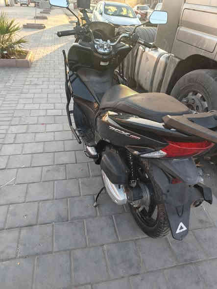 ياباني مكينه 150 كفاله الدرجه كله ماشية 31الف كوله شغاله السعر ١٥وبيه مجال ***********
