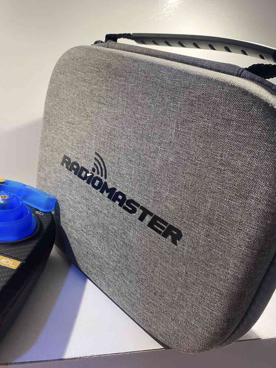 ***********
425,000 IQ
