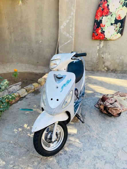 سلام عليكم دراجه ماكس منغولي للبيع مفتوحه بوشه وبستم مرجعهن البلاد شلعه ومعدل والدراجه خير من الله دراجه كامله مكمله شوفه عينك ماناقاصه اي شي معوز فلوس وريد ابيعه السعر خاص؟..  رقمي *********** 
ومتواجد ب ماسنجر الشراي بيه خير ويدلل..؟؟
