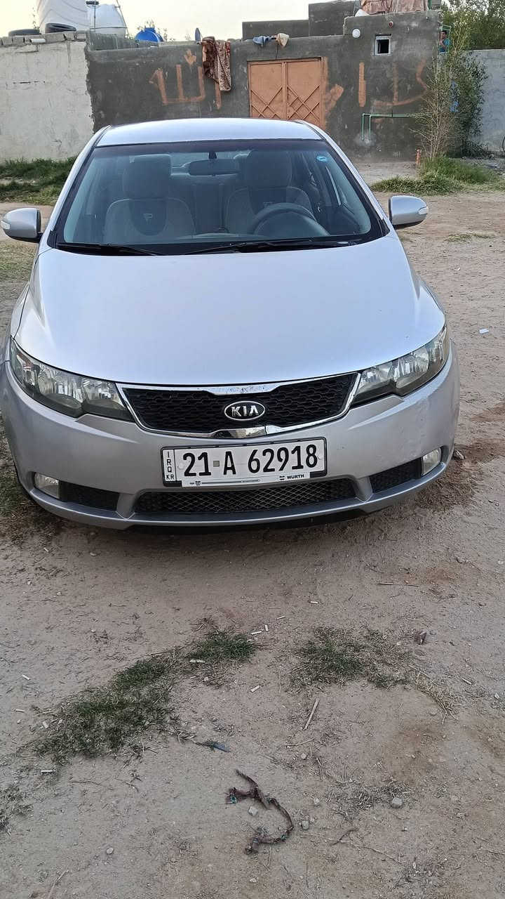 كية سيراتو للبيع. 
1-مديل 2010

2- رقم أنكليزي السنوية2027

3-مكان نجف (طريق كربلاء -نجف) عمود 350

4-السعر 96 وبيها مجال. 

5-للاستفسار اتصال على رقم الهاتف ***********
