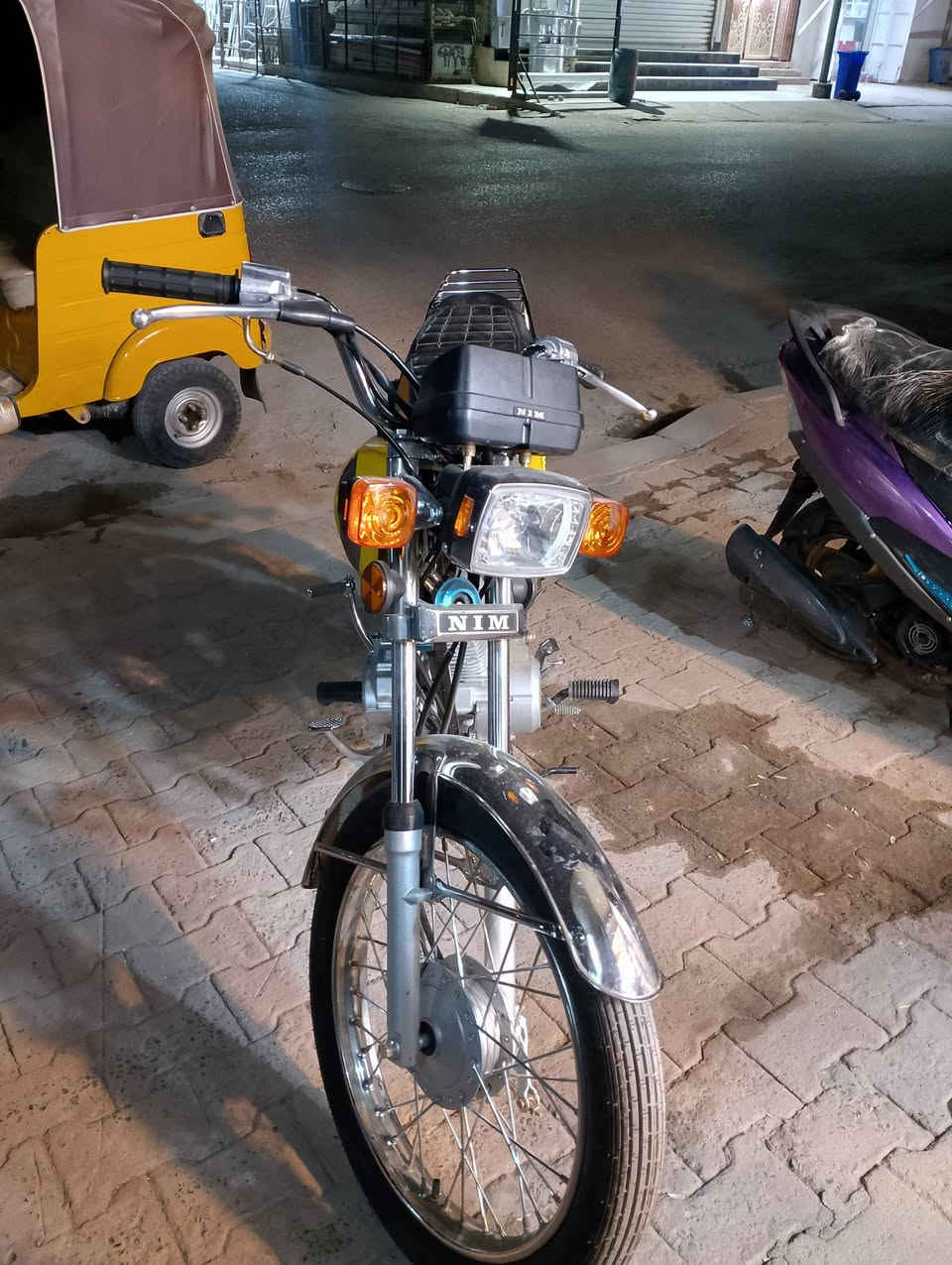 السلام عليكم
دراجه ايرانيه نامه وكيل بعدهه بدهن الشركه ما ماشيه وكيله بمغربه اوراق سكنر السعر 950وبيه مجال قليل  مكان ابو رمانه الخاص مفتوح  وهذا رقم راعيه ***********
