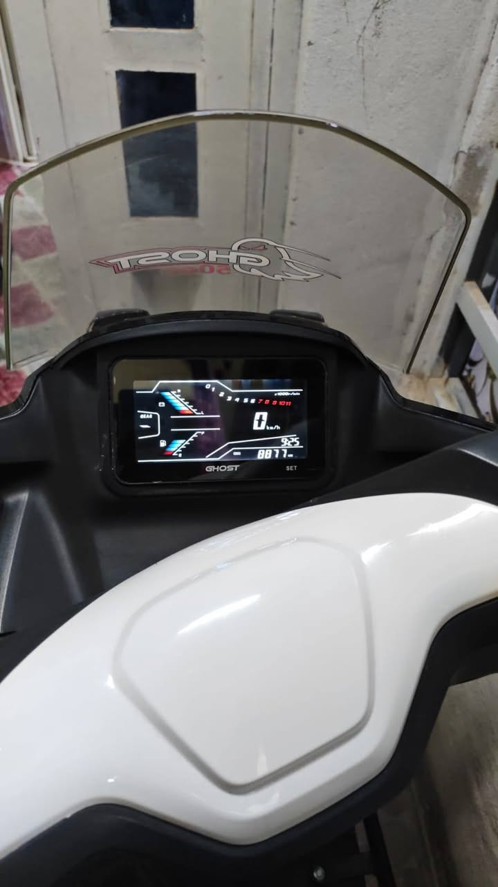 سلام عليكم دراجه للبيع(جوست نفخ) محركها اسبيسي ياباني كهربيات شغاله هندر سلف شغلات ابريكاتها دسكات احسن من البنز امامي و خلفي السعر خاص او اتصال على الرقم (***********)
