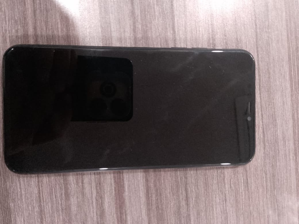 ايفون 11 برو ماكس للبيع📱

ذاكره 256gb💽

لون زيتوني جهاز نضيف و ذاكره قويه تحديث ios26.1 
مبدل شاشه 
سعر الجهاز 230 الف 💵💵

مكاني بغداد الكرادة شارع 52📍📍

للستفسار اكثر تفضلو خاص او على الرقم 

***********
