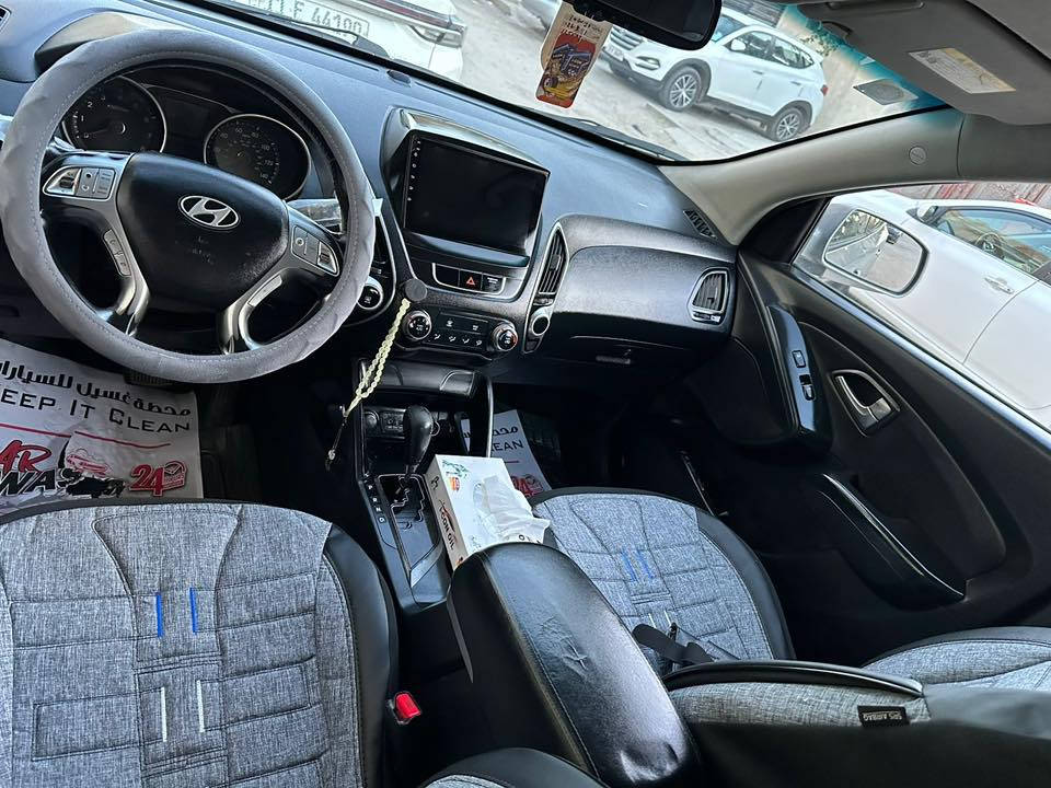 السلام عليكم
توسان 2011 امريكي مصبوغه حزام كير مكينه تبريد مكفولات 
مكاني الدوره ***********
