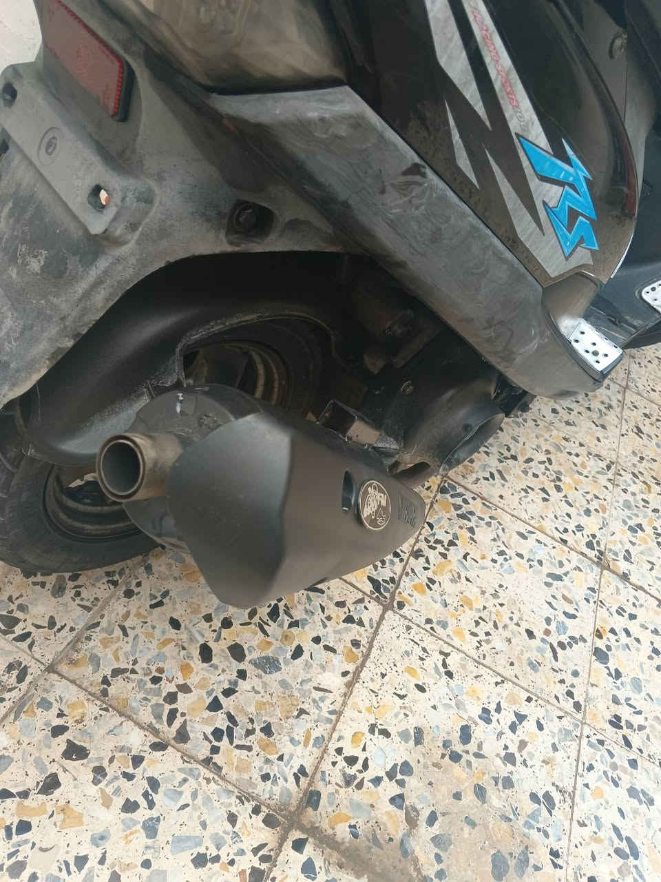 سلام عليكم دراجه ماكس عدله بلاديه49 دراجه كلها بلاديه صالنصه fm ما مفتوحه فقط كابريتر مبدل اصلي وهاذ الفطر بل كفر صاير مثل ما موضح بل صوره  سعر700وبيها مجال للشراي مكاني بغداد مدينة الصدر رقم *********** بي واتساب ما متواجد على الفيسبوك
