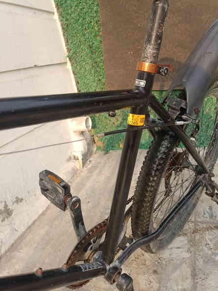 السلام عليكم بايسكل للبيع ياباني جبلي ماركة كنت نضافة 100/90 كشن طبي مابي نقص بس البريك الامامي ترجعلة السيم حجم 26 السعر 65 مكاني بغداد الجديده رقم الهاتف.***********
