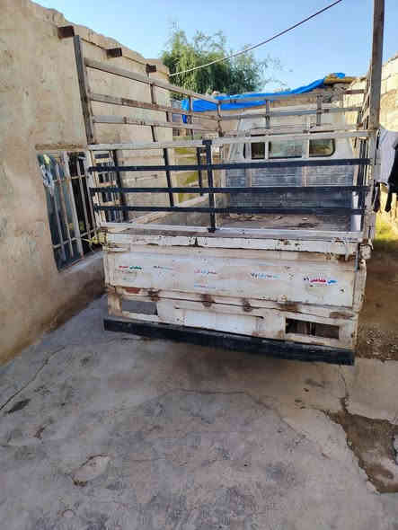 سلام عليكم فاو موديل ٢٠٠٦ شرط كير ومحرك وكسل وشاصي كفاله المكان سامراء السعر ١٣ ورقة وبيه مجال رقم الهاتف ***********
