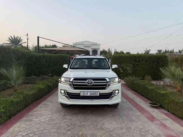 السلام عليكم لاند كروز 2019 ساز السياره جديده كير مكينه صدر تبريد تخم تاير كله جديد مابيه اي نقص م *********** ممتواجد عل فيس مكاني بغداد الكرخ
