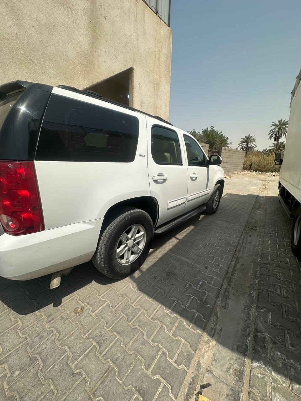 السلام عليكم 
يوكن موديل ١٠ فول مواصفات SLT وارد خليجي 
ادوات ادوات 
كفالة سرقة عشائر انتربول وكصة 
كير مكينه حدادة تخم تأير ممتازين 
السعر ٨٥ وبية مجال 
تواصل وتساب 
***********
مكان السيارة البصرة
