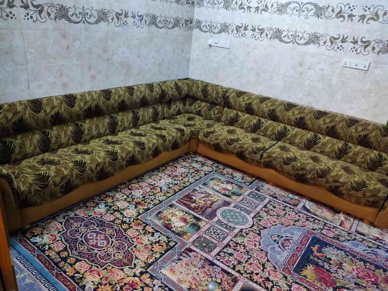 سلام عليكم ديوان للبيع السعر.  ٤٥٠.  الف.  

فقط واتساب ***********
