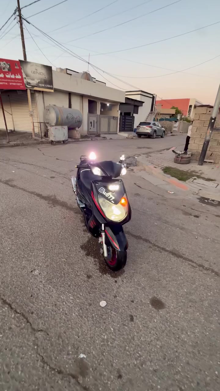 السلام عليكم دراجه سكنس فحل نوزل 6 خطوط  دراجه مزوده خارجي كلجات امامي خلفي رياضي ويل بلادي تزويد تفصيخ صالنصه رياضي دراجه شلعه ومعدل طياره وبيها غراض تزويد نواعم نقصها ترايش بس مكفوله من كلشي محرك برغي ما مفتوح بلاديه عل كامل السعر 950 عنوان كركوك القادسيه الثانيه رقم ***********
