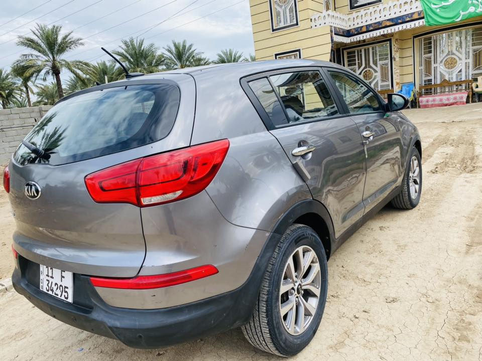 السلام عليكم  سبورتج 2016 وارد امريكي محرك وكير خير من الله تخم تاير صدر تبريد كله جديد سياره بيهه بنيد وجاملغ بس  بدون دواخل سياره بسمي ارقام إنكليزي 
 المكان بابل مشروع المسيب  السعر 128 وبيهه مجال لاستفسار ***********
