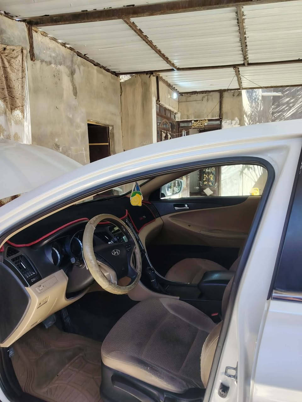 سلام عليكم سوناته للبيع مديل 2014أربيل القديم سياره مكفوله ماعدا رصعات بلجاملغات الأماميه ومعدلات مكينه وگير كفاله تخم تاير باتري حداديه كله جديد السعر 140وبيه مجال *********** مكاني نجف قضاء المشخاب وبلخدمه
