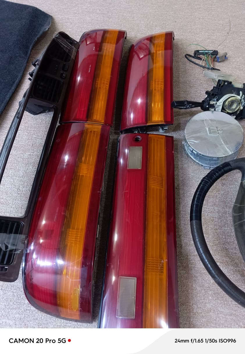 السلام عليكم  عندي غراض بطه متصل للبيع
بطانه صندوك ٢٥
سمجة دشبول مع دكتات تبريد وساعه ودبل اشارة وماطور دكت كاملة سعر ٧٥ الف 
بك لايتات ايمن عدد ٢ وارد يابان بدون كسر واحد ب ١٢٥ الف 
 بك لايت ايسر اصلي وارد يابان   بي ثقب صغير ب ٩٠ الف 
 وسطية بكلايت اصلي  سعرة ٥٠ الف  بدالات اشاير + ماسحات  كامله  سعر ٦٠ الف 
كبات ويالة عدد اربعه سعر ٢٠ الف
دركة ستيرن ٢٠ الف  
للاستفسار على هذا الرقم
*********** العنوان  البصرة
