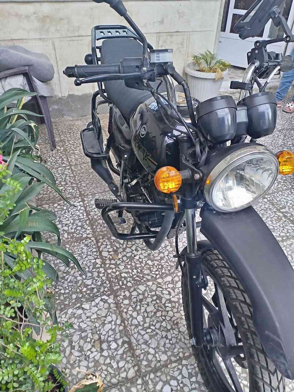 سلام. عليكم دراجه البيع دراجه بعدها زيرو بيها طخات خفيفه مكاني الشعب *********** متوفر واتساب
