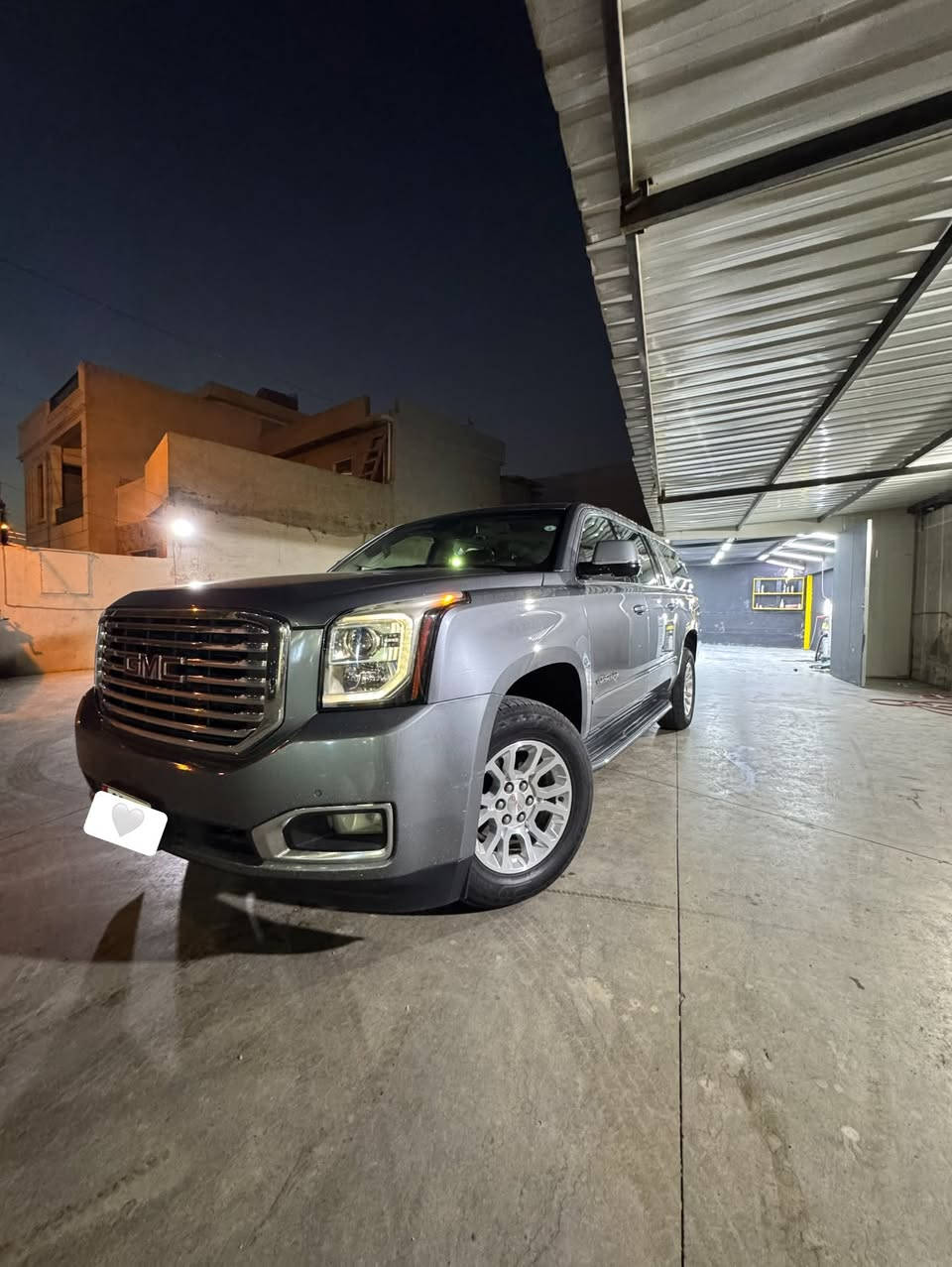 سلام عليكم GMC 2020 خليجية كفالة رقم اربيل اجرة ماشية 350 الف حقيقي مواصفات SLE سيارة جديدة وجاهزة ما بيها اي نقص بيها خط بغداد موصل  ***********
